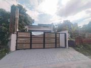 BUNGALOW MODERN FAMILY HOUSE