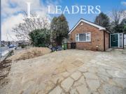 Bungalow to rent in Deep Denes, Luton, LU2 | Leaders