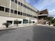 Bureau de prestige de 1420 m2 en vente Les Ulis, France