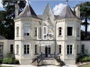 Bureau de prestige de 541 m2 en vente Le Cellier, France