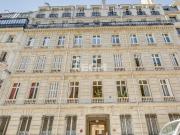 Bureau prestigieux de 391 m2 en vente Champs Elysées,...