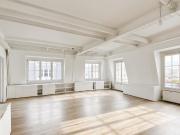 Bureaux à louer Paris 11 Place République et canal Saint...