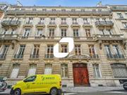 Bureaux à louer Paris 8, Triangle d'Or, proche RER...