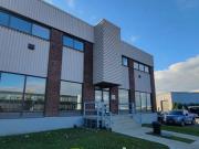 BUREAUX STEFOY TRÈS FENESTRÉ