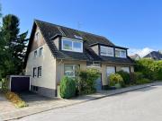 BURGALTENDORF: GROSSZUEGIGE ETW MIT WEITERER ELW, GARTEN...