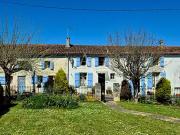 Burie 17770 Achat / Vente maison 10 pièces t10 piscine