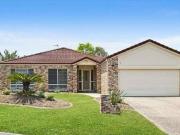 Burleigh Heads Central living Incredible Value