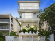 Burleigh Heads Coastal Perfection Mesmerizing Views