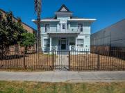 Burlington House Studio Apartment for Rent at 1017 S...