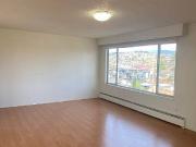 Burnaby Beautiful View Top Floor 850sqft One Bedroom...