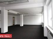 Büro im modernen Businesskomplex