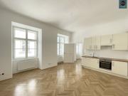 BÜRO in historischem Denkmal Haus in Toplage der Innenstadt!