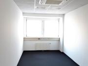 Büro, Lagerboxen und Lagerflächen mit ausreichend...