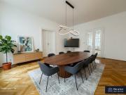 BÜRO MIT HISTORISCHEM CHARME – STILVOLLE ALTBAU...