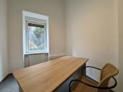 Büro oder Praxis mit großer Garage in zentraler Lage