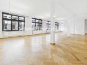 Büro oder Praxisetage. 255 m² Stilaltbau. Im Bahnhofsviertel
