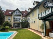 Büro / Praxis / Wohnung mit Balkon, Pool & Garten in...