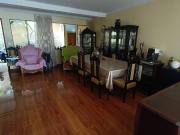 ¿Buscas una casa espaciosa y completa cerca de Av....