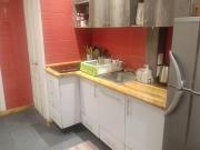 Busco una roomie, cuarto amueblado, frente a Parque España