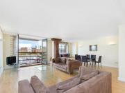 Butlers Wharf Building, Shad Thames, 3 Bedroom Apartment
