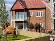 Buttercup Road, Horsham RH12, 2 bed flat to rent, £1,800...