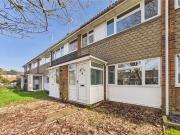 Buttermer Close, Wrecclesham, Farnham, Surrey GU10, 3...