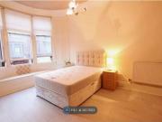 Byres Road, Glasgow G11, 3 bed flat to rent, £1,800 pcm...