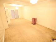 Byron Avenue, Hounslow