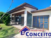 C1089 Linda residência em ótima localização no Centro de...