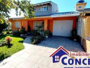 C113 Linda residência com 3 dormitórios localizada em...