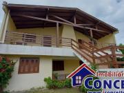 C146 Excelente sobrado composto de 02 apartamentos a 400...