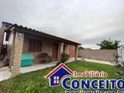 C163 Residência com 3 dormitórios localizada no...