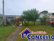 C196 Ótima Residência composta de 04 dormitórios no...