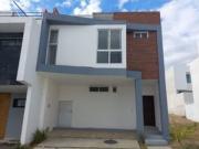 C BONITA CASA EN VENTA EN CARRACA CAPITAL NORTE UBICADA...