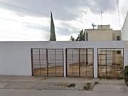 C. Palma del Río Pozo Bravo, Fracc. Los Encinos,...