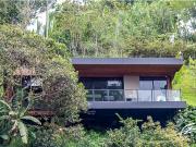 CABAÑA EN VENTA EN GUATAPÉ,ANTIOQUIA