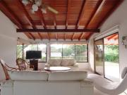 Cabaña en venta frente al mar en Santa Marta