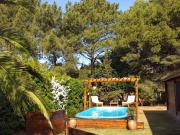 Cabaña Las Lomas Miramar con pileta