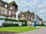 CABOURG FACE A LA MER UN APPARTEMENT DE 3 PIECES AVEC BALCON