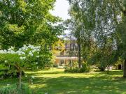 Cadre bucolique pour grande maison de 5 chambres avec dépend Cadre bucolique pour grande maison de 5 chambres avec dépend