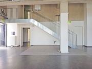 Cafeteria in moderner Wohnhausanlage