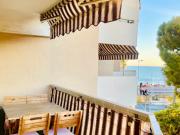 CAGNES SUR MER 2 PIECES BORD DE MER PARKING CAVE