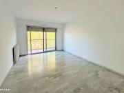 CAGNES SUR MER Spacieux 2P en étage élevé. Parking et cave