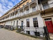 Caledonia Place, Bristol BS8, 2 bed flat to rent, £1,600...
