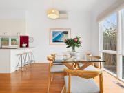 CALIFORNIAN BUNGALOW DELIGHT