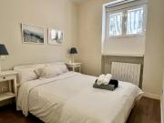 Calle de Andrés Mellado, Madrid, Community of Madrid 28015