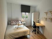 Calle de Nuestra Señora del Carmen, 9 ONLY STUDENTS