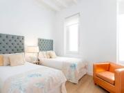 Calle Julio César, Sevilla, Andalusia 41004