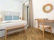 Calle Lagar, Sevilla, Andalusia 41004