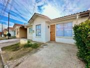 CALLE LARGA SE ARRIENDA CASA 3D 2B LA CAPILLA